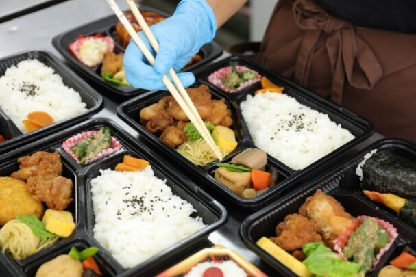 法人向け配送サービス事業